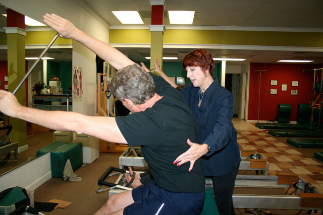 Pilates side to side technique on the reformer