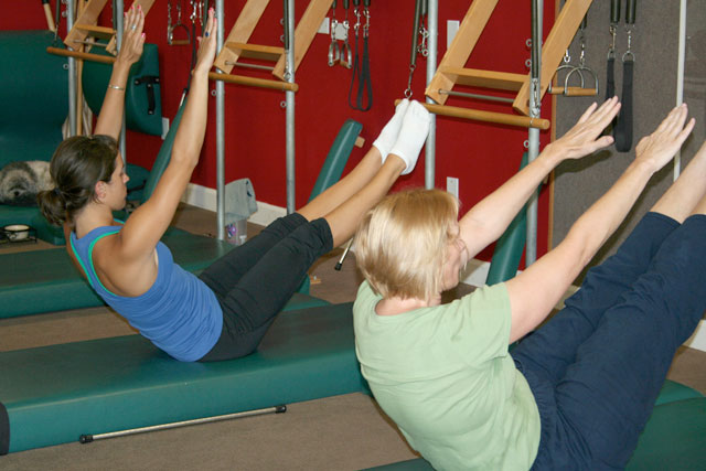 Pilates teaser technique on the mat